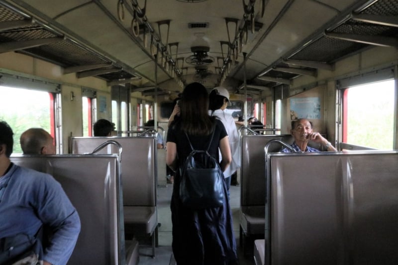 Ban Na Khwang Station Maeklong Railway Market