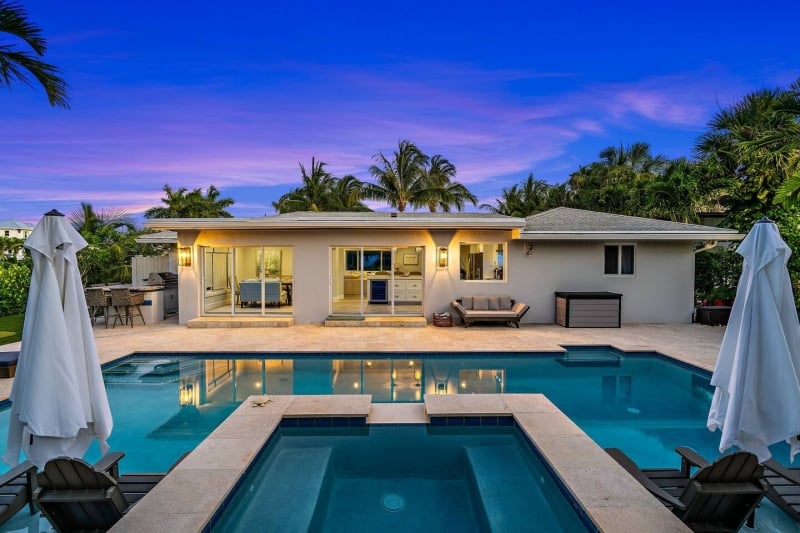  Airbnbs in Jupiter