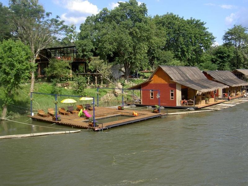 Boutique Raft Resort